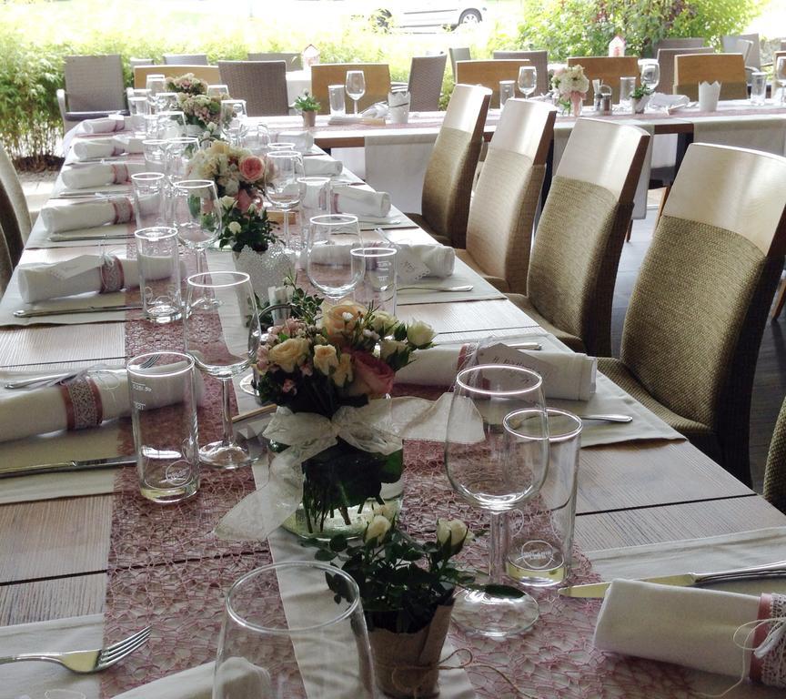 Hotel Restaurant Fidi Wolfsthal  Exterior foto